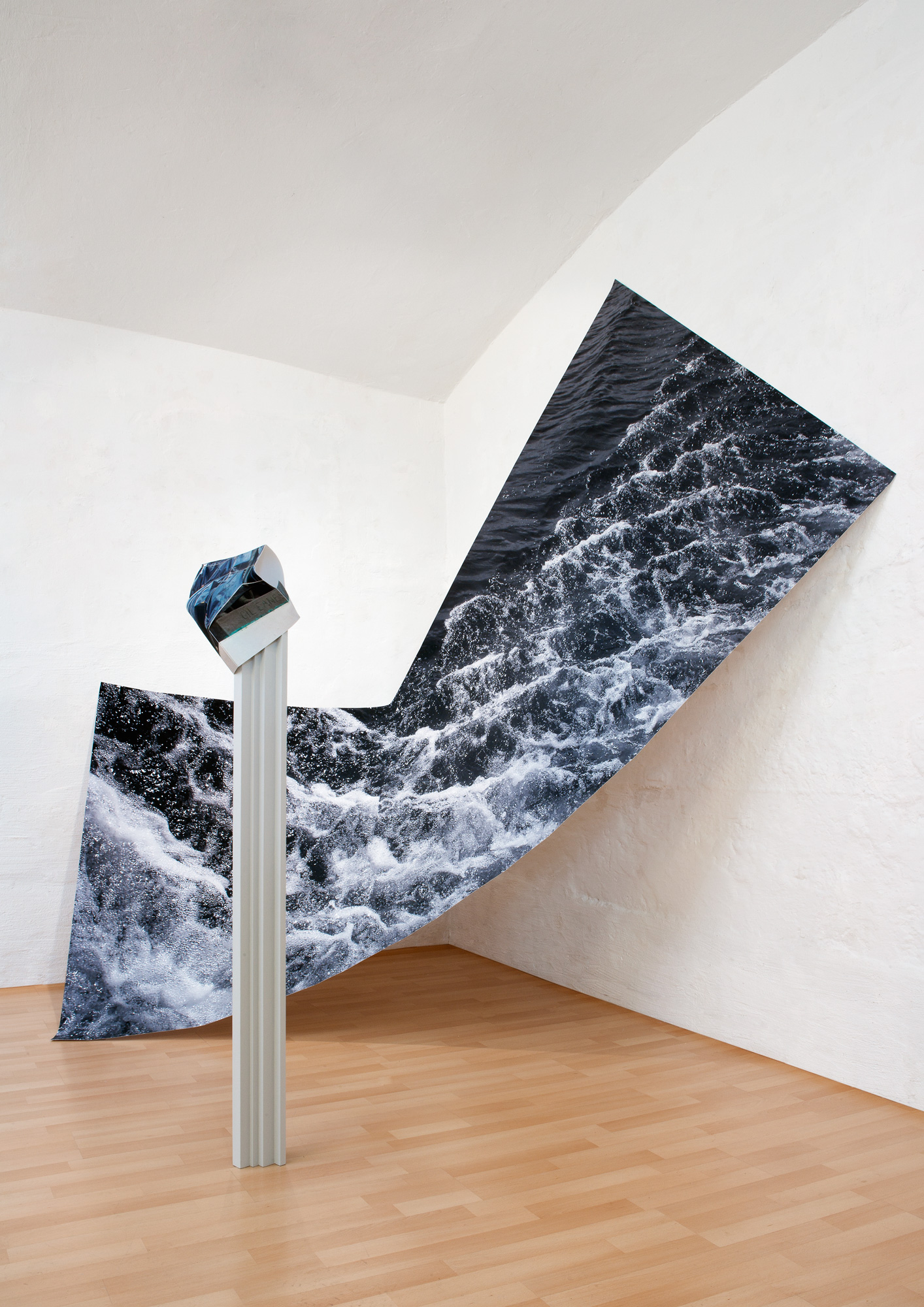 Anja Buchheister • Installation • Gil Eanes / Big Lake, 2012